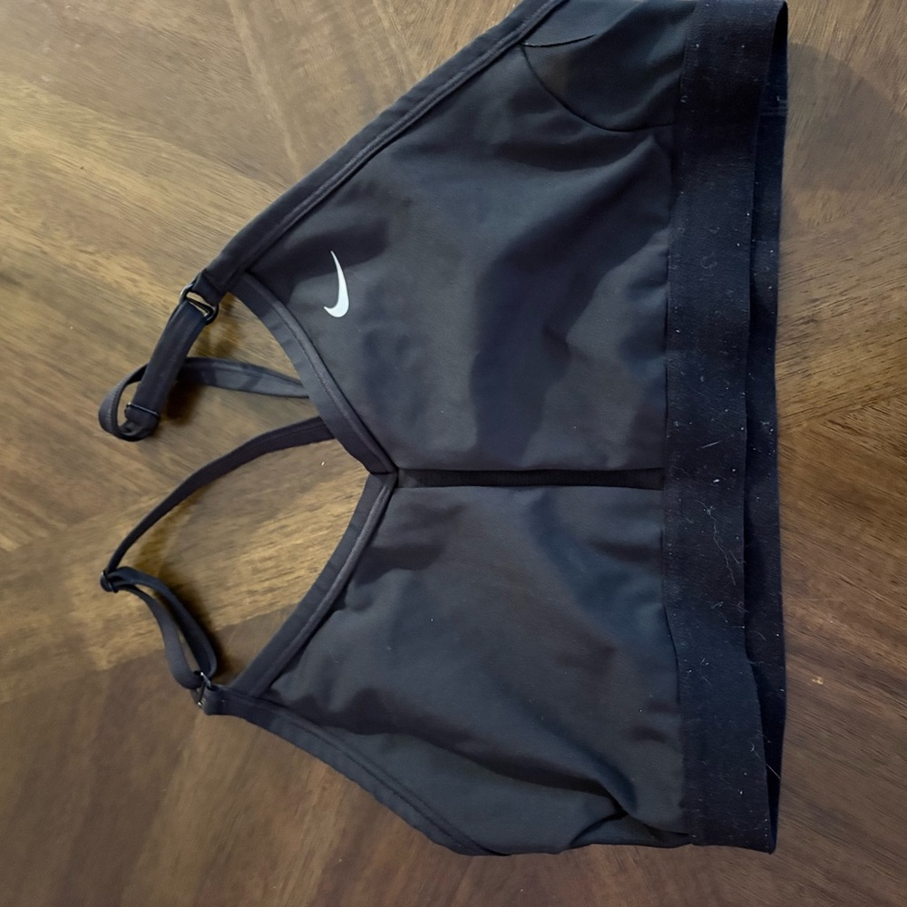 Nike Women's Black sports bra  Top